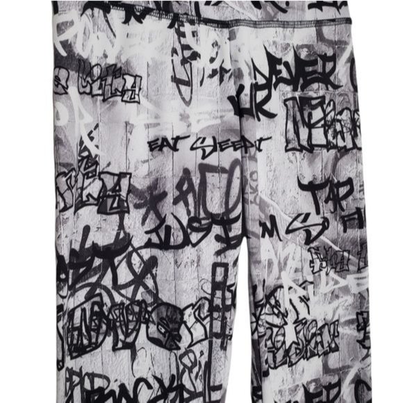 FLYWHEEL Graffiti Crop Leggings - Picture 2 of 7